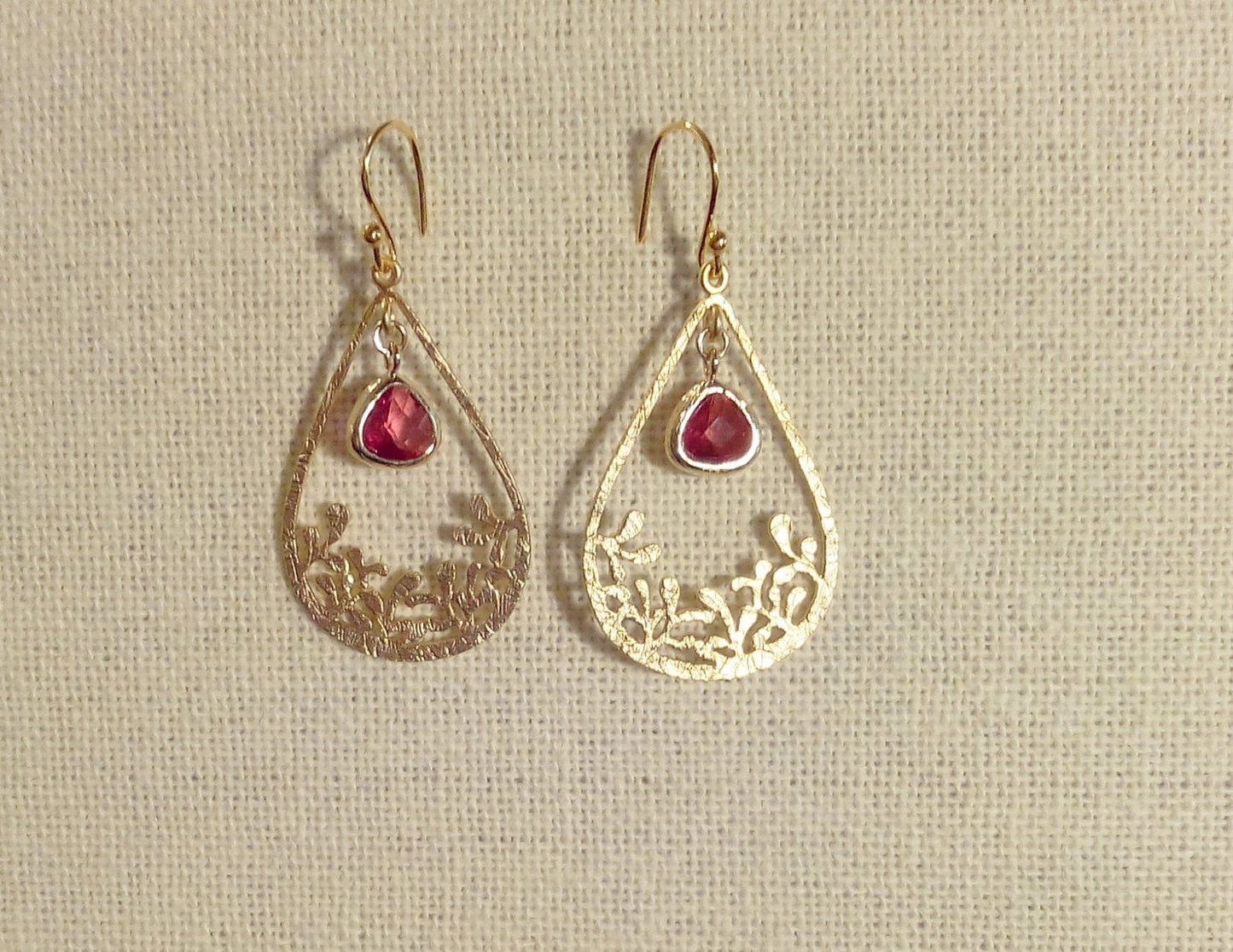 Flower Earrings, Garnet Earrings, Ruby and Gold Chandelier Earrings, Gold Earrings, Red Garnet Ruby, Birthstone Earrings, Bridal Gifts