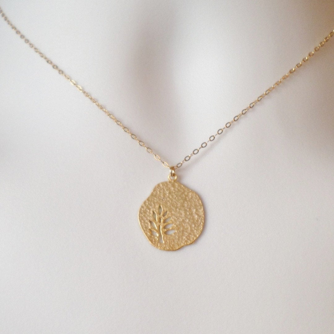 Gold Leaf Cutout Disc Necklace - Gold Disc Necklace - Tiny Gold Disc Necklace - Bridal Gifts - Christmas Gifts - Nature Jewelry