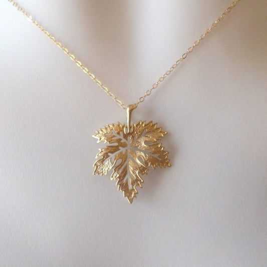 Set of six maple leaf necklaces - Gold Maple Leaf Necklace - Gold Leaf Necklace, Gold Filled Necklace, Christmas Gift - Fall Jewelry