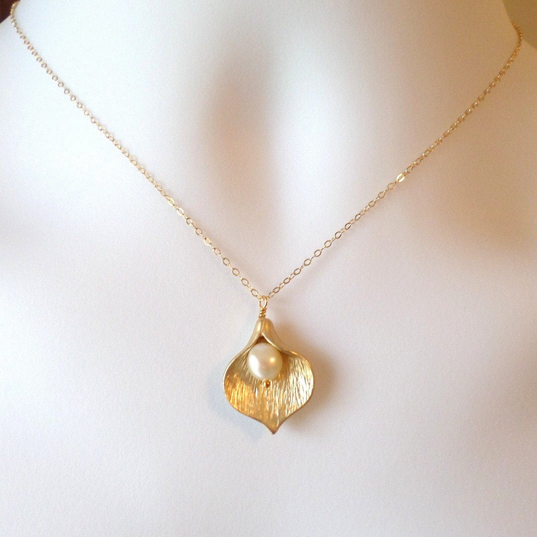 Last one Gold Calla Lily and Freshwater Pearl Necklace - Calla Lilly Necklace - Gold Filled Necklace - Cream Pearl Necklace - Christmas Gift