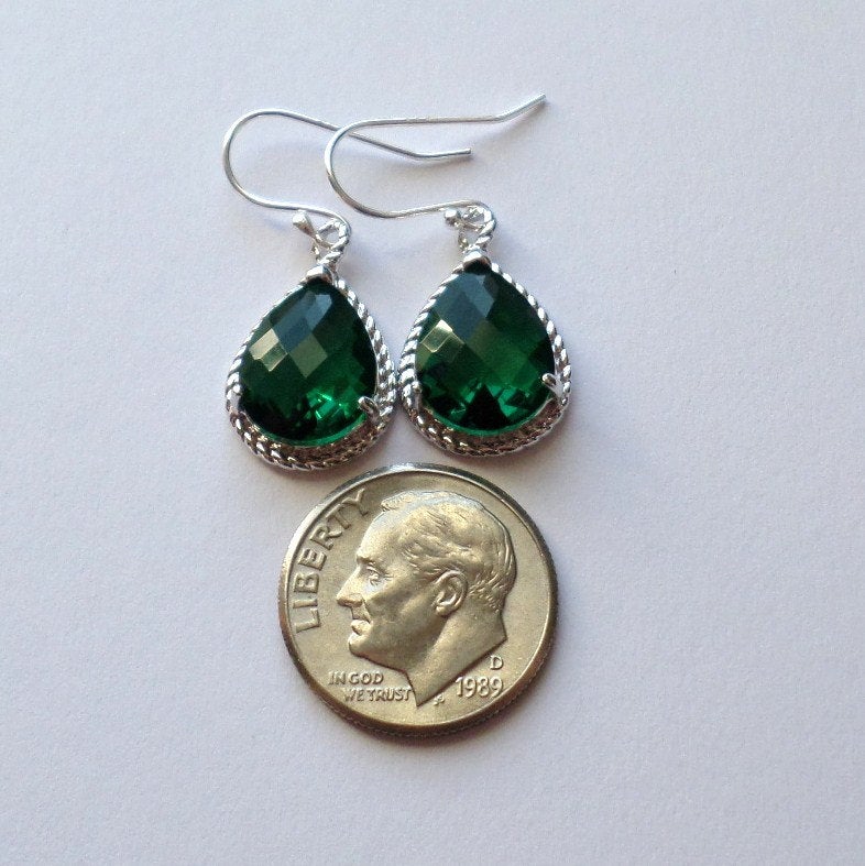 Emerald and Silver Chandelier Earrings - Emerald Earrings - Silver Earrings - Birthstone Jewelry - Christmas Gift