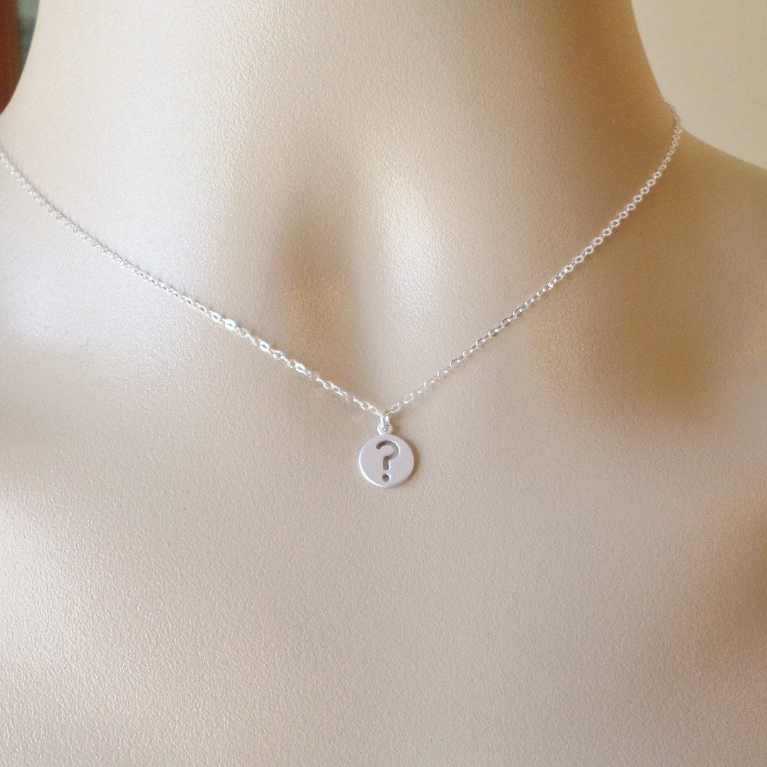 Silver Question Mark Necklace - ? mark necklace - Question Mark Disc necklace - Sterling Silver - Silver necklace - Valentines Day Gift