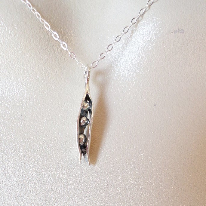 Silver Peas in a Pod Necklace