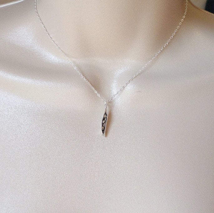 Silver Peas in a Pod Necklace