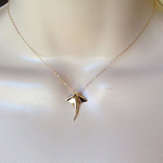 Gold Stingray Necklace, Stingray Necklace, Nautical Jewelry,Layered Necklace, Layering Necklace, Nautical Necklace, Mothers Day Gift, Bridal