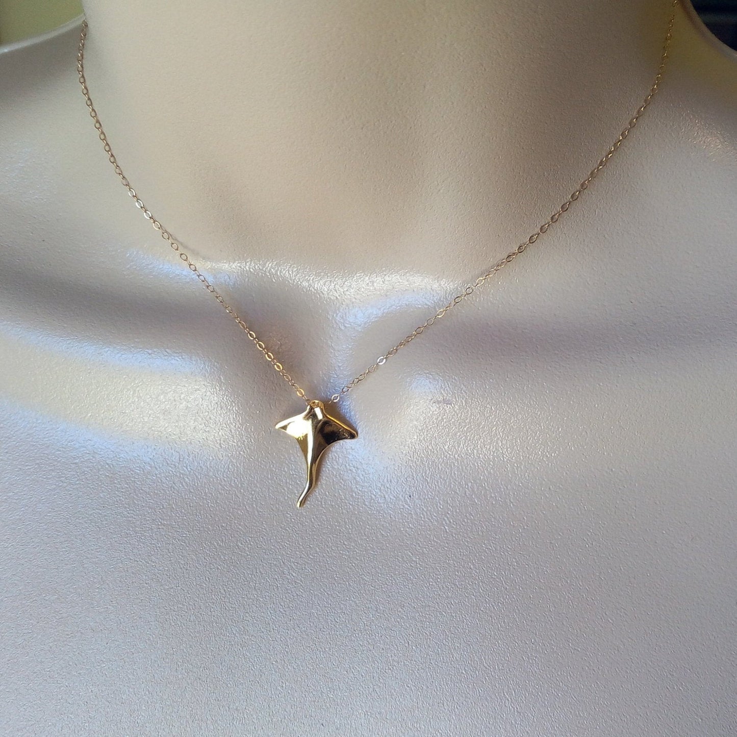 Gold Stingray Necklace, Stingray Necklace, Nautical Jewelry,Layered Necklace, Layering Necklace, Nautical Necklace, Mothers Day Gift, Bridal